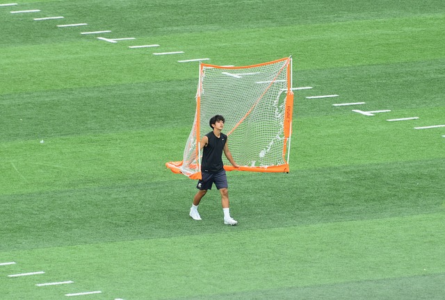 他因伤病而 他因伤病而